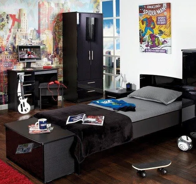 Knightsbridge Black & Black