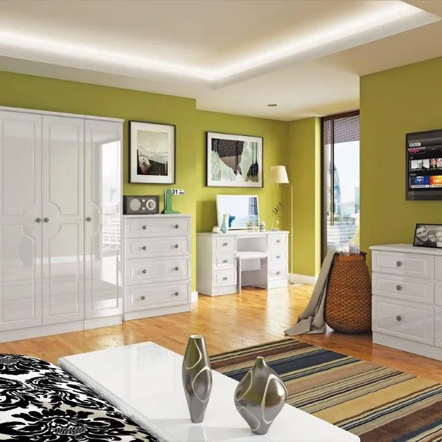 Pembroke White Gloss Welcome